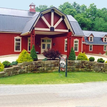 The Barn Inn Bed And Breakfast Millersburg Exterior photo