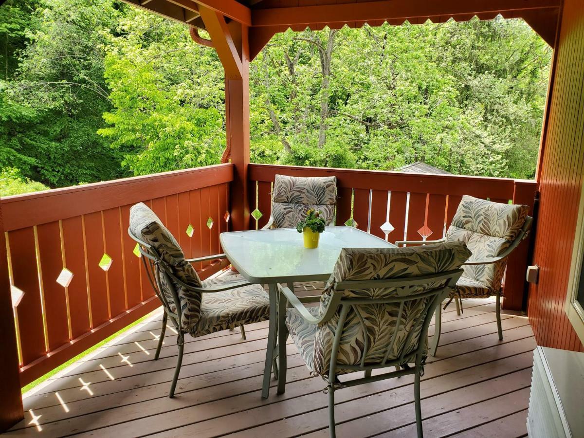 The Barn Inn Bed And Breakfast Millersburg Exterior photo