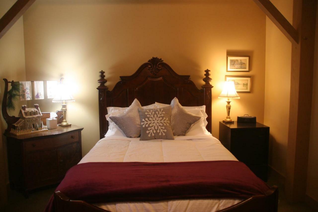 The Barn Inn Bed And Breakfast Millersburg Exterior photo