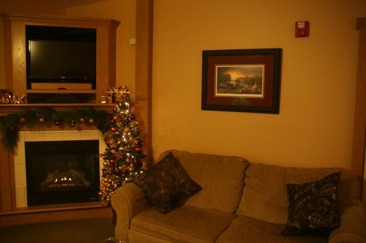 The Barn Inn Bed And Breakfast Millersburg Exterior photo
